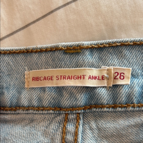 Levi’s Ribcage Straight Ankle - Picture 2 of 7